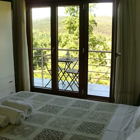 Quinta Lindas 2 Ferienhaus Mondim de Basto